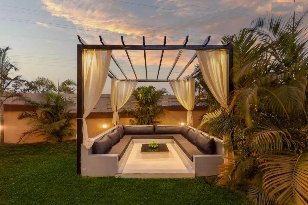 Martini Villa By Aquastay Lonavala Exteriör bild